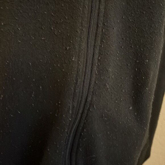 Patagonia Black Zipper Closure Fleece - Picture 7 of 10
